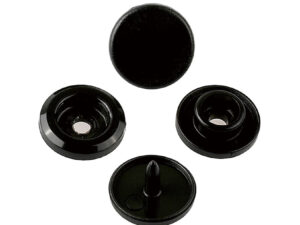 T5 12.3mm black plastic snap button made from durable POM for garments, baby clothing, bags, and textile accessories.